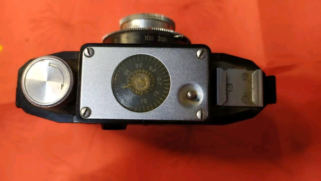LOMO T-22 lens of the Smena-2 film camera close-up – detail 6