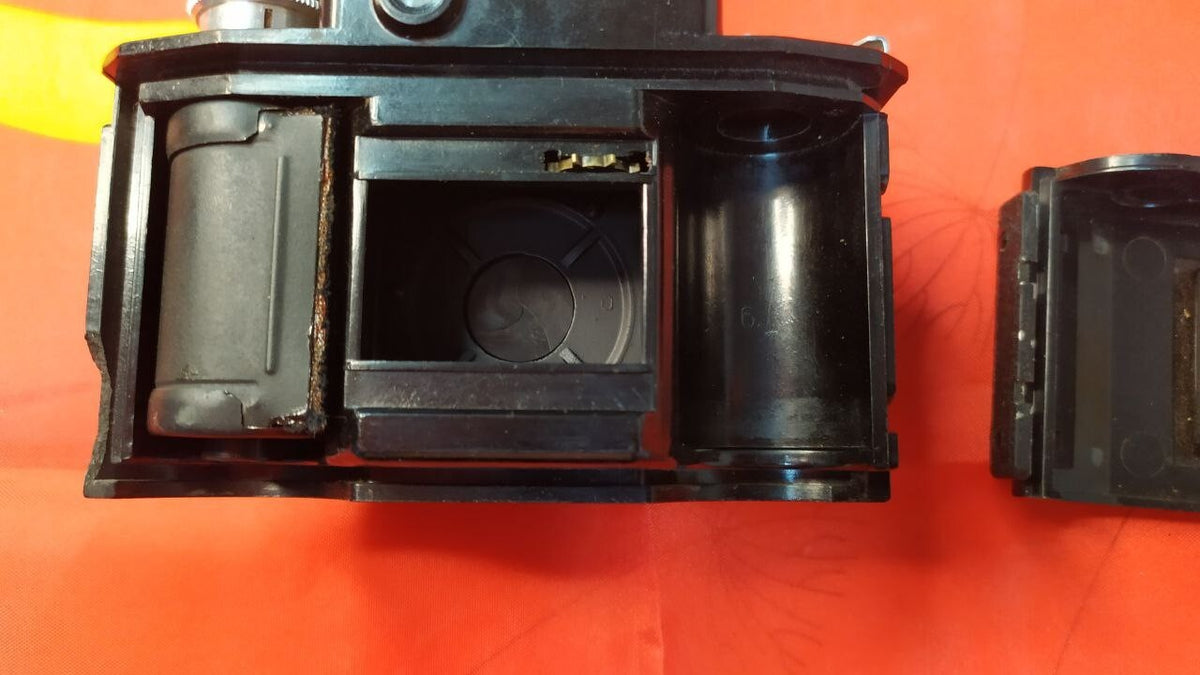 LOMO T-22 lens of the Smena-2 film camera close-up – detail 9