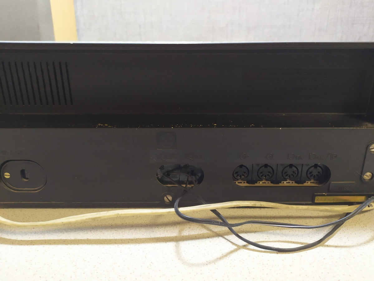 Orel MP-101C-1 silver front panel with VFD display – detail 8