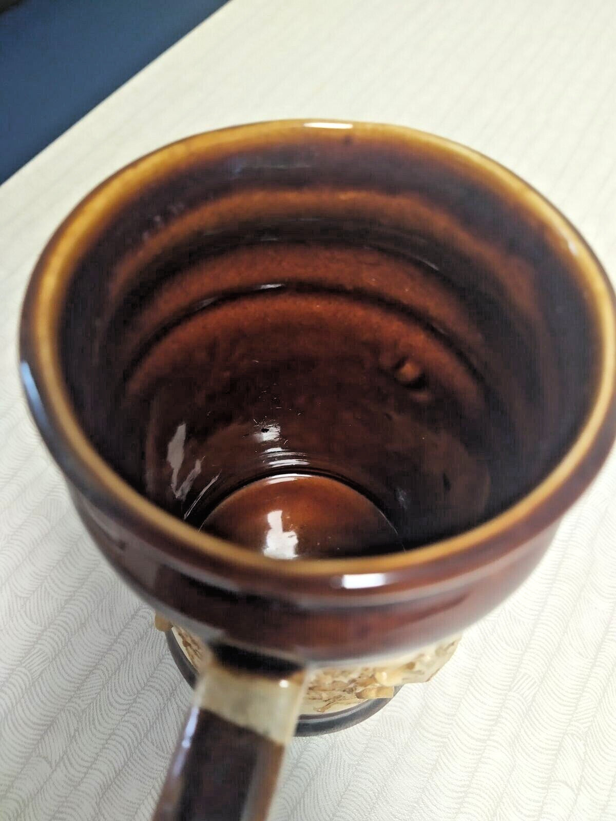 Soviet souvenir mug with brown glaze and matte ceramic center – detail 7