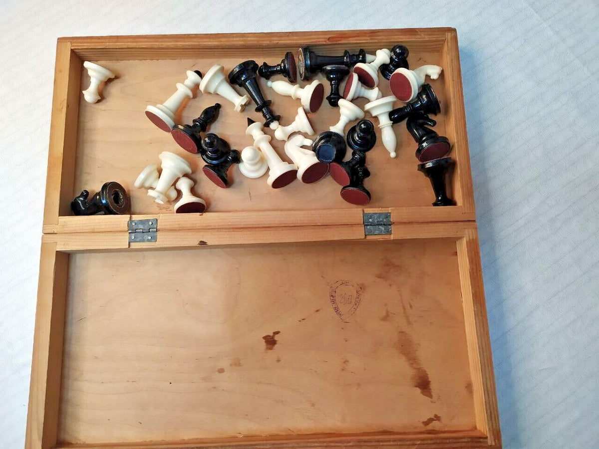 Folding Soviet chess board open with internal storage for the pieces – detail 12