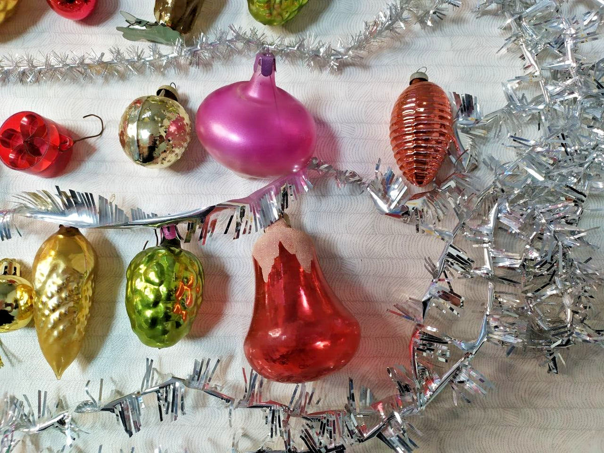 Russian Christmas ornaments, glass tree toys from the 1980s – detail 9