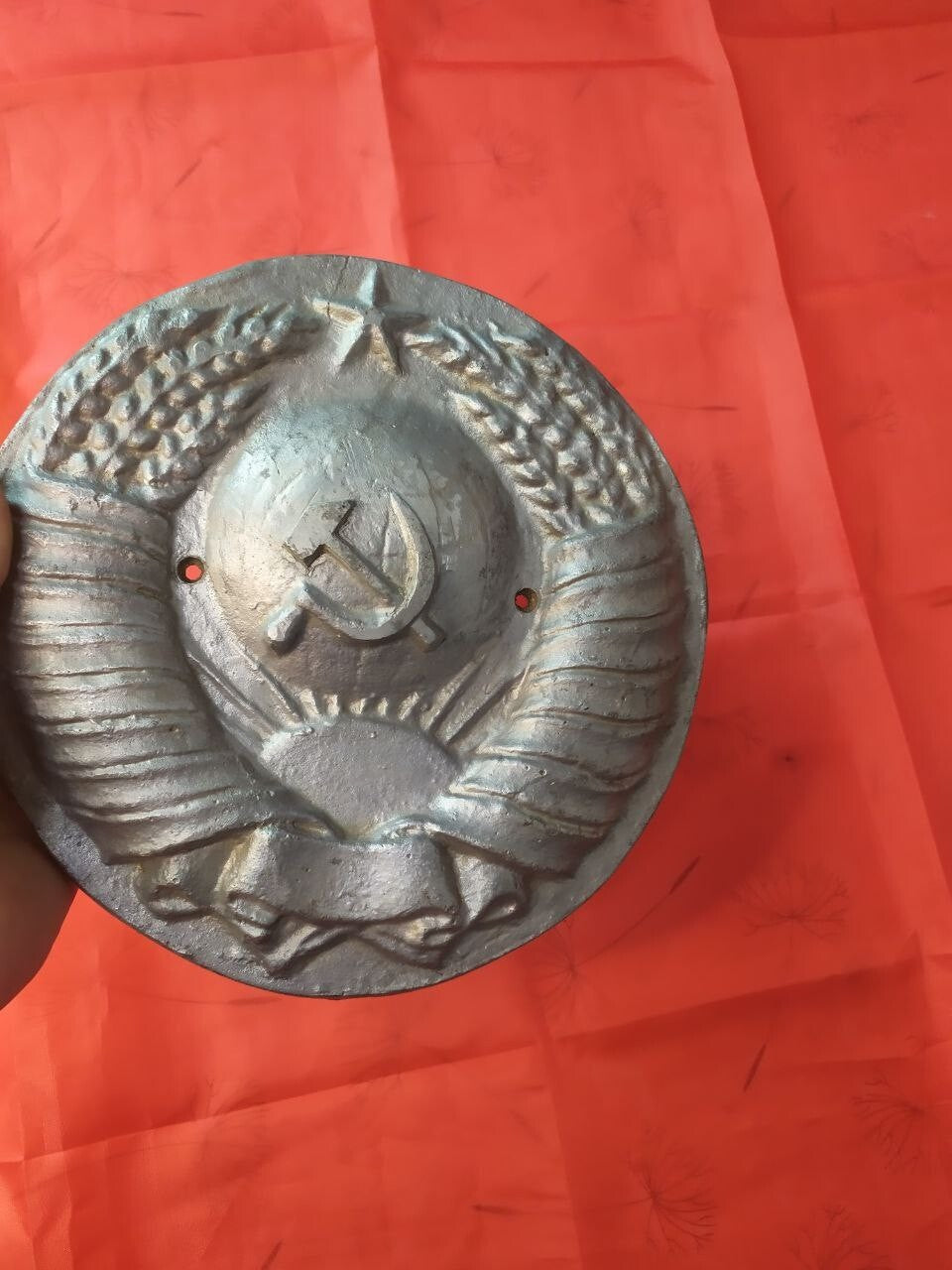 Hammer and sickle wall sign from the Soviet Union with aged patina – detail 13