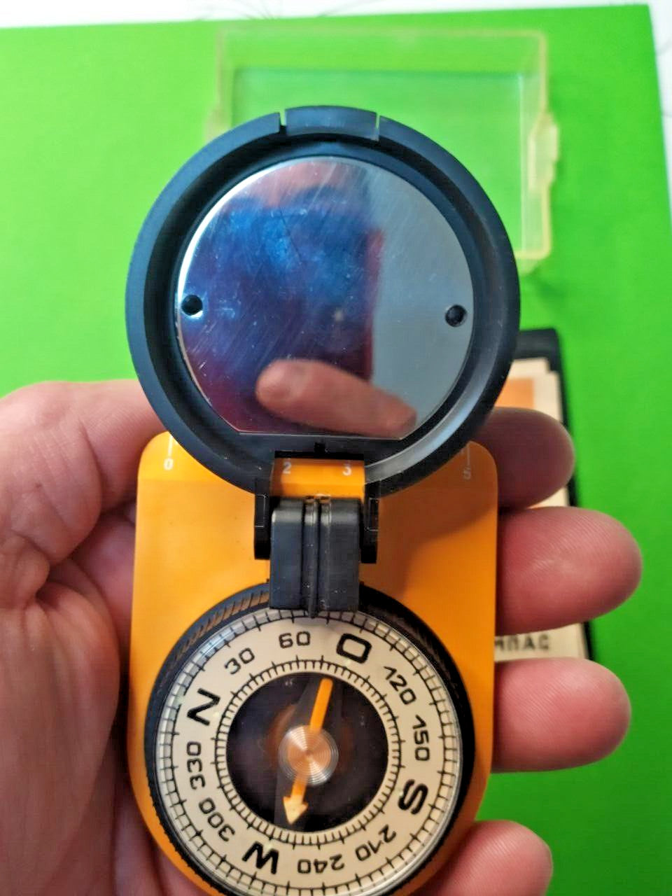 Soviet union compass back with State Quality Mark and price marking
