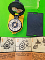 Azimut sighting compass with clear plastic case and paper manual – detail 5