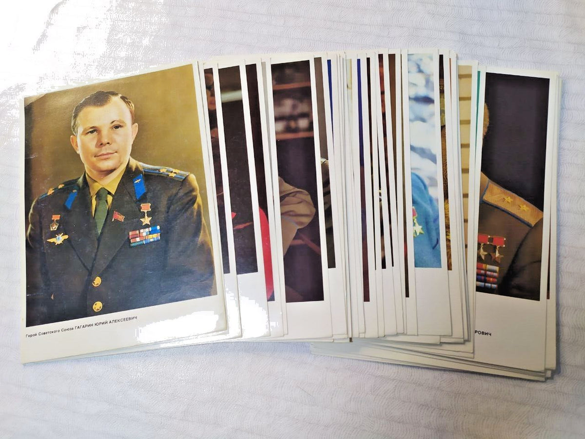 Reverse side of cosmonaut portrait with biography in Russian – detail 18