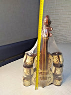 Violin decanter in cream with dark brown floral and scroll pattern – detail 11