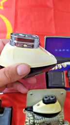 Vintage USSR Agidel electric shaver in its case – detail 8