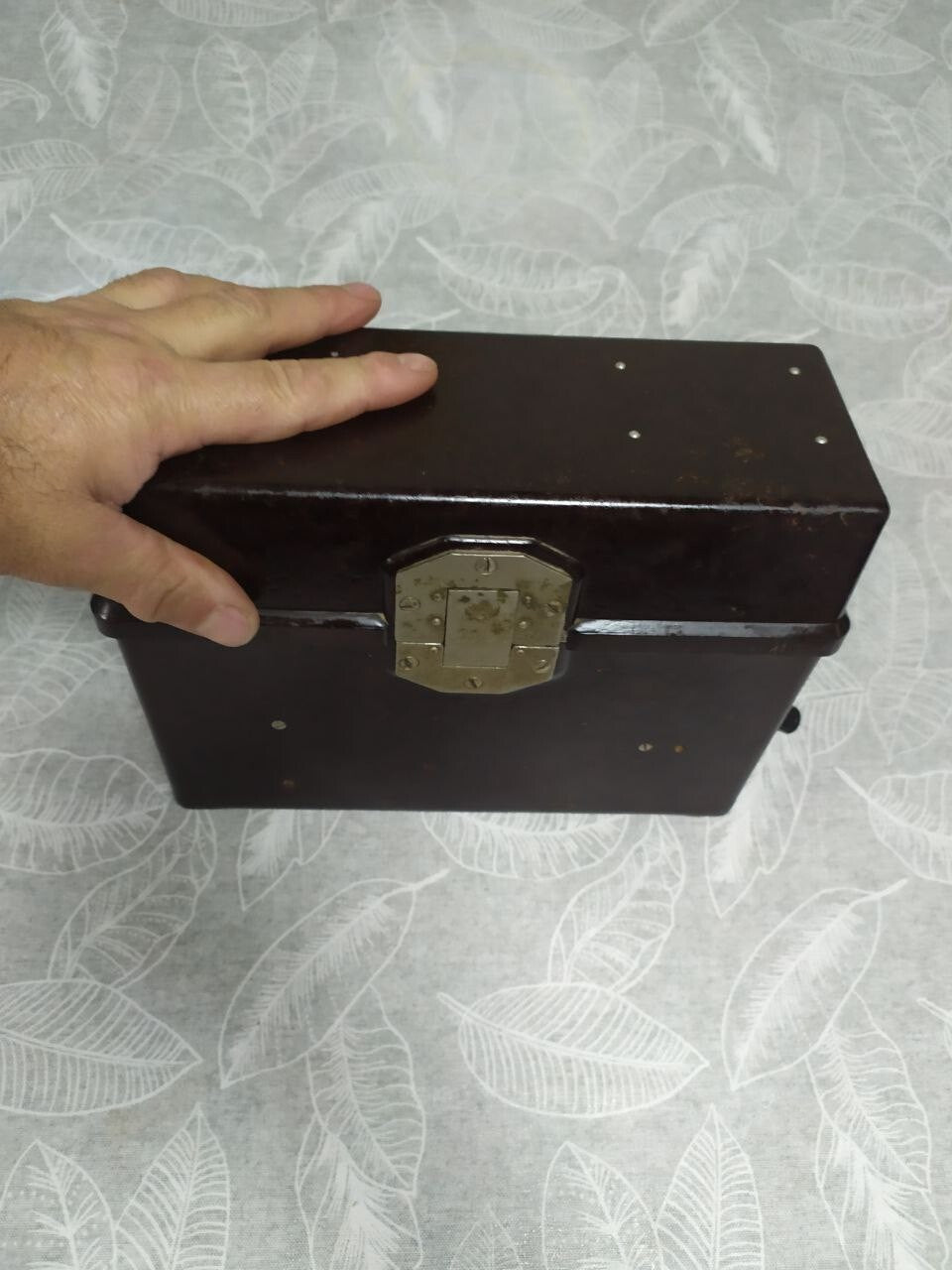 Military field phone TAI-43 with wiring diagram inside the lid – detail 14