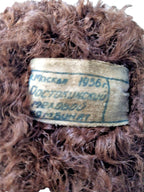 Cold War militaria leather flight helmet with chin strap, side view – detail 13