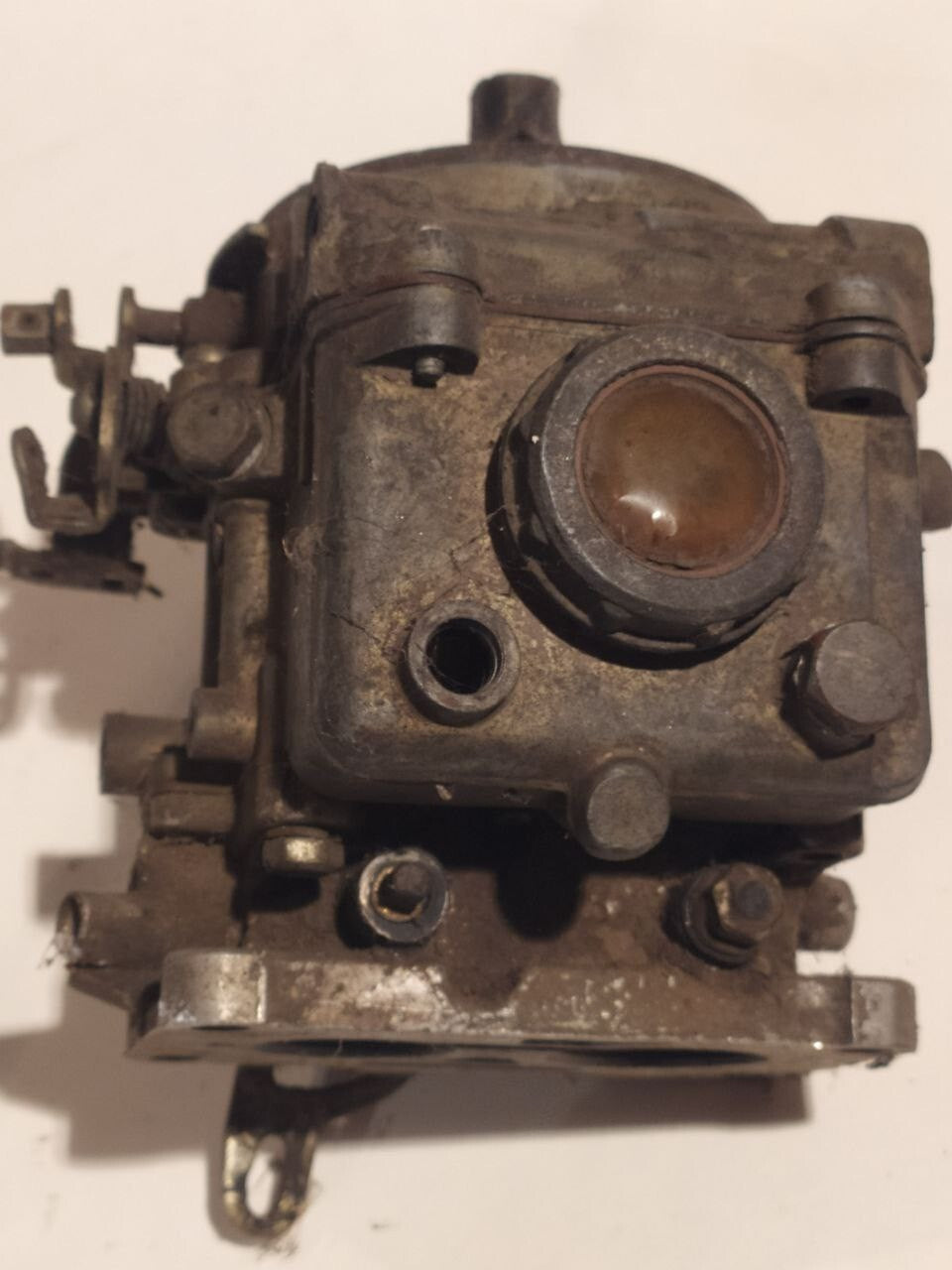 Made in USSR two-barrel carburetor shown from above – detail 10