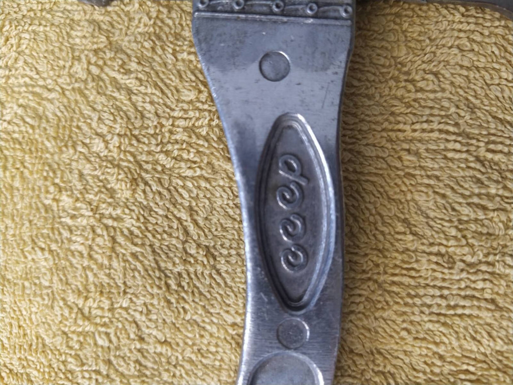 Cast handle with stylized kremlin wall relief – detail 6