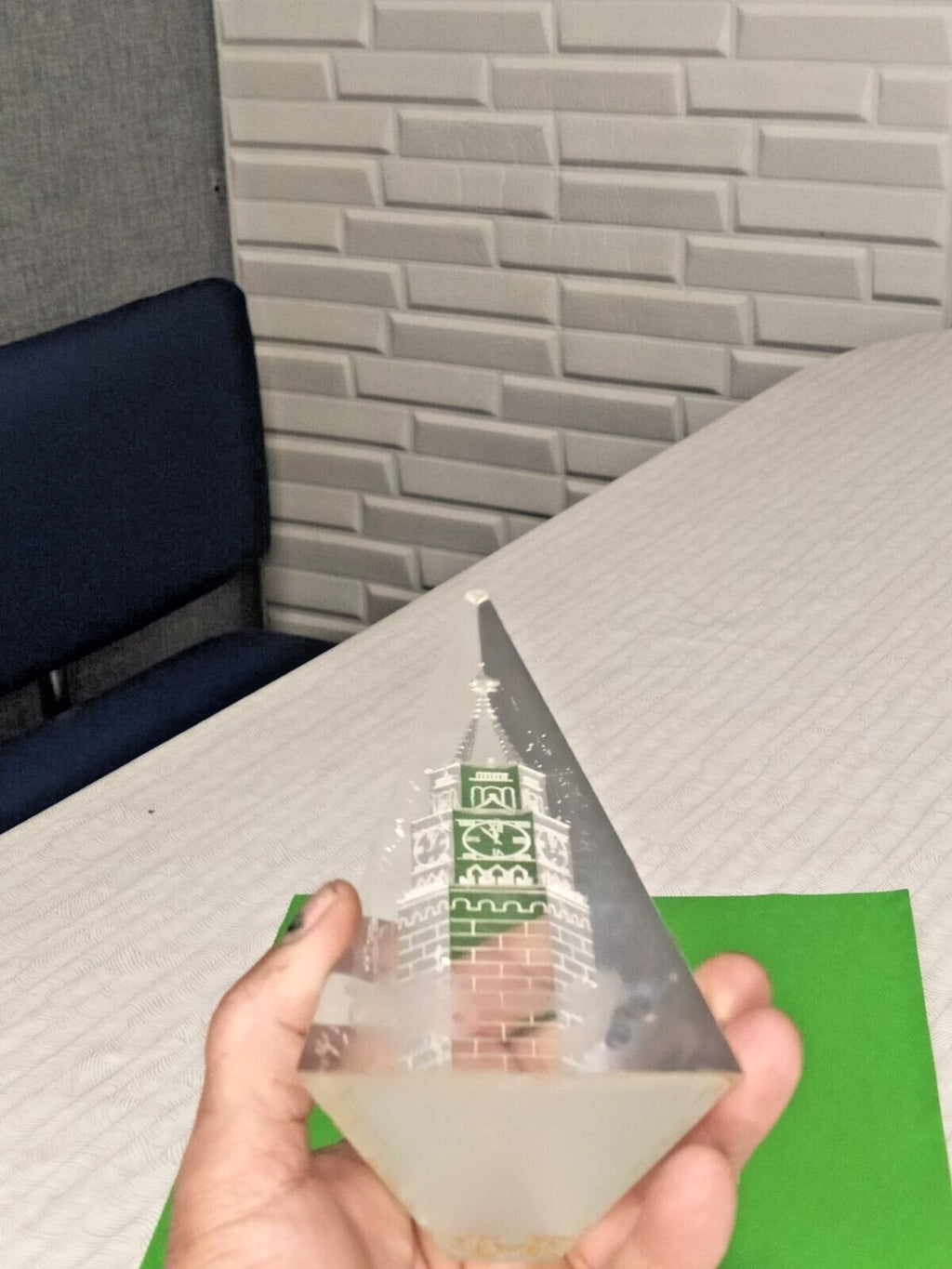 Clear acrylic pyramid souvenir with Moscow Kremlin tower engraved inside – detail 5