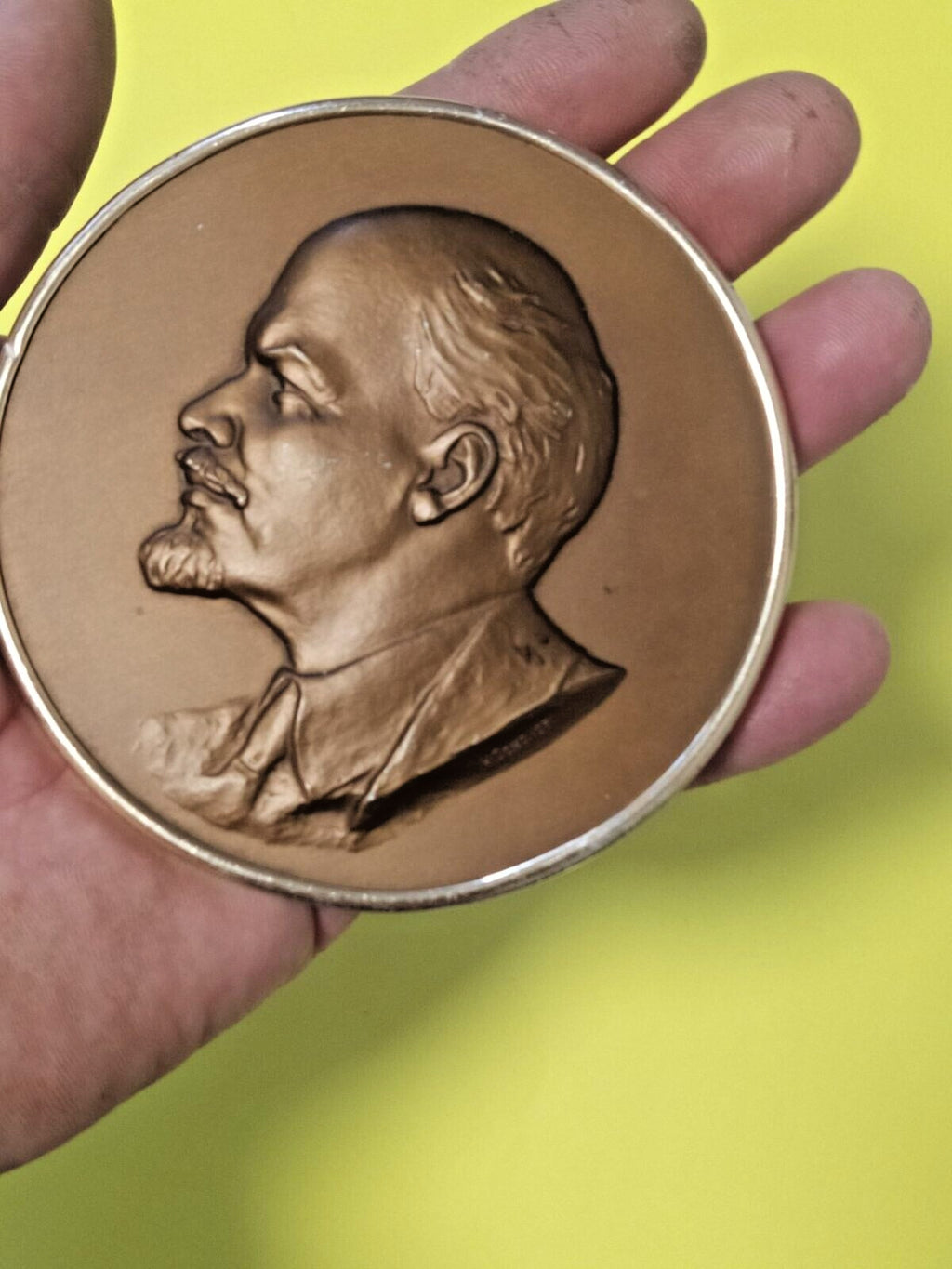 Lenin bas-relief portrait wall hanging, Socialist Realism style