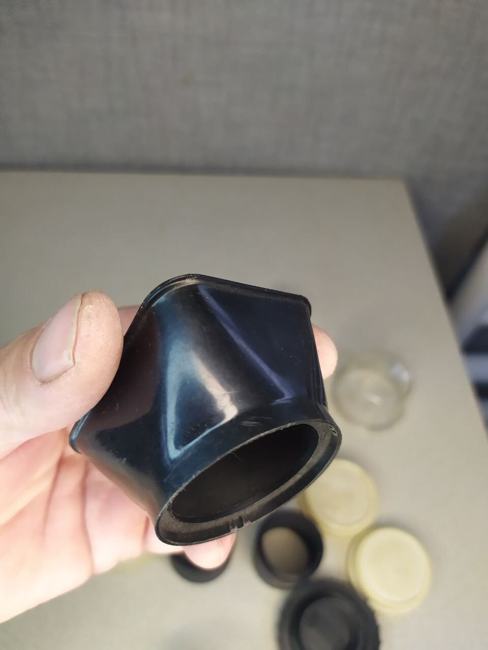 Black metal extension tubes and lens hoods for Zenit camera lenses – detail 19