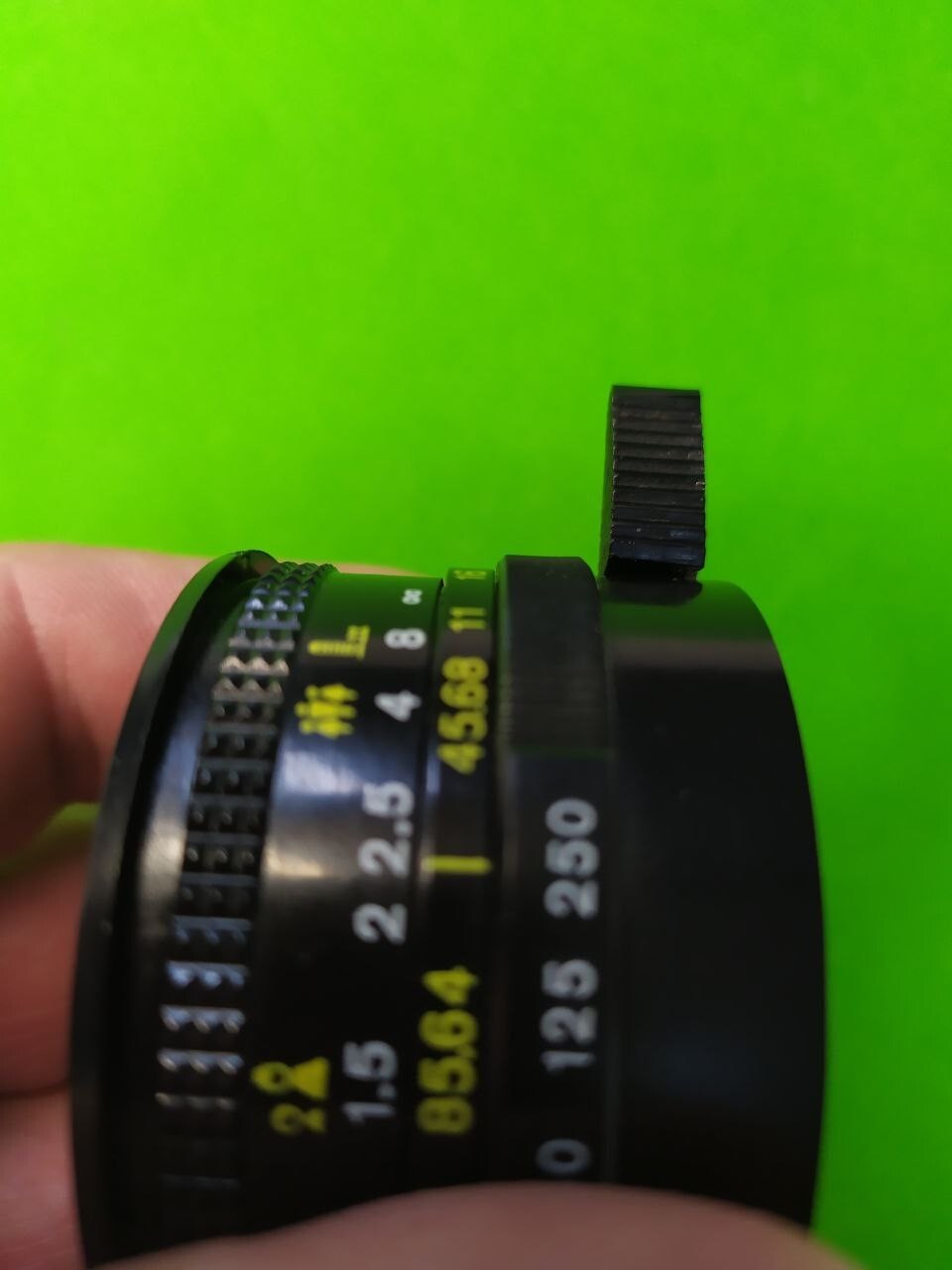 Vilia camera lens with built-in leaf shutter and aperture ring – detail 12
