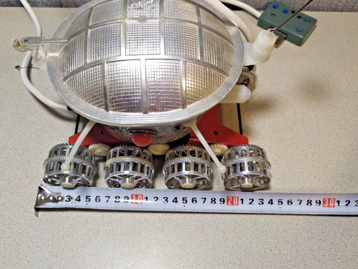 USSR lunar rover toy lid, red indicator light and lettering – detail 15