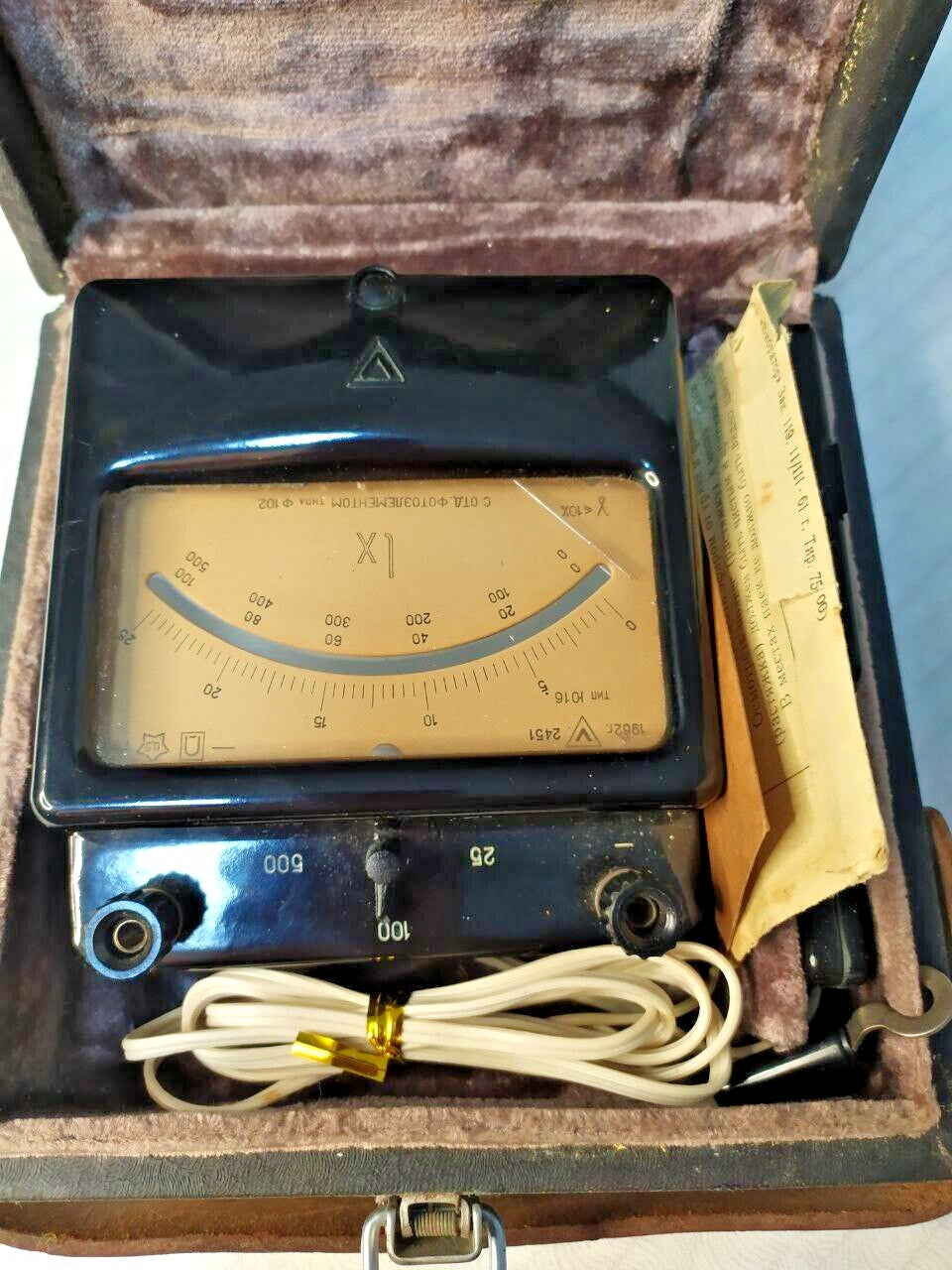 Yu16 lux meter analog scale marked in lux