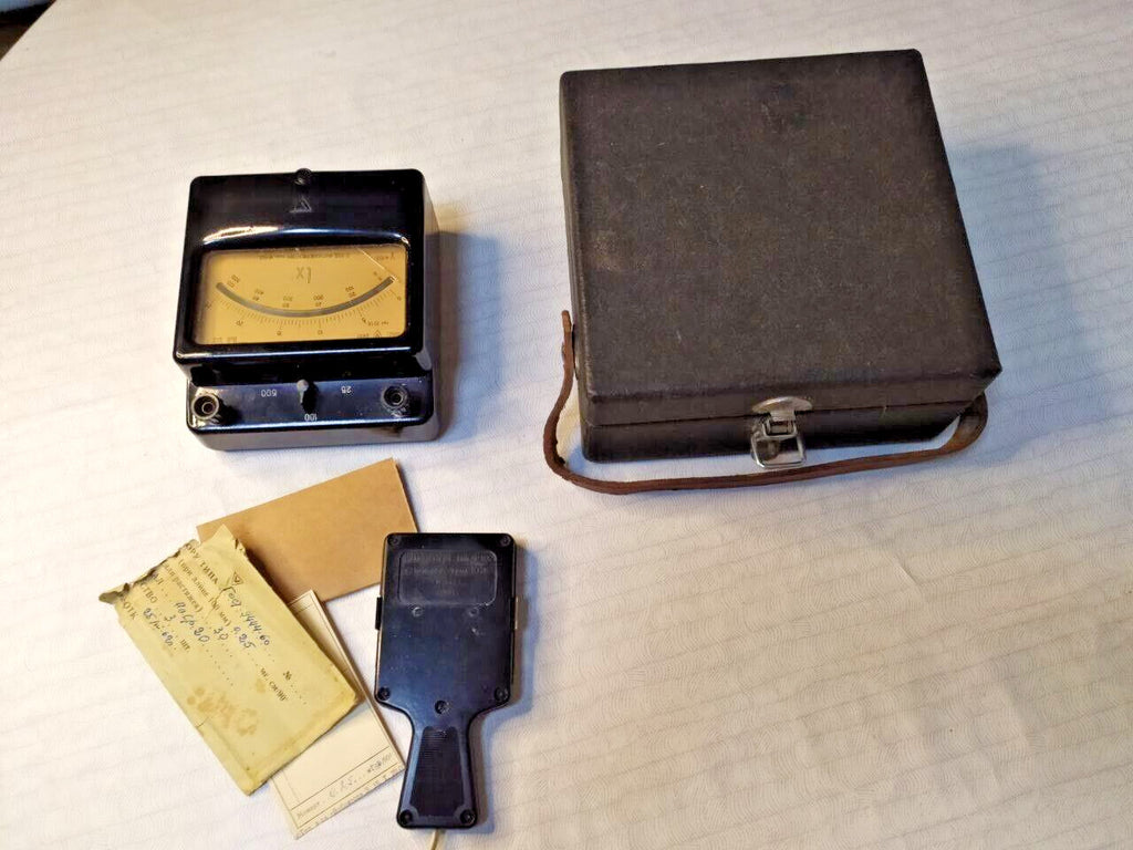 Soviet scientific instrument carrying case with leather handle – detail 7