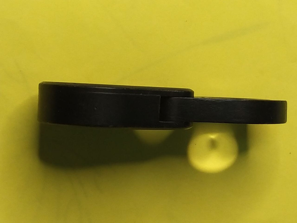 Back of the 7x loupe marked ПЛАСТМАССОВАЯ and price 1 ruble 50 kopecks