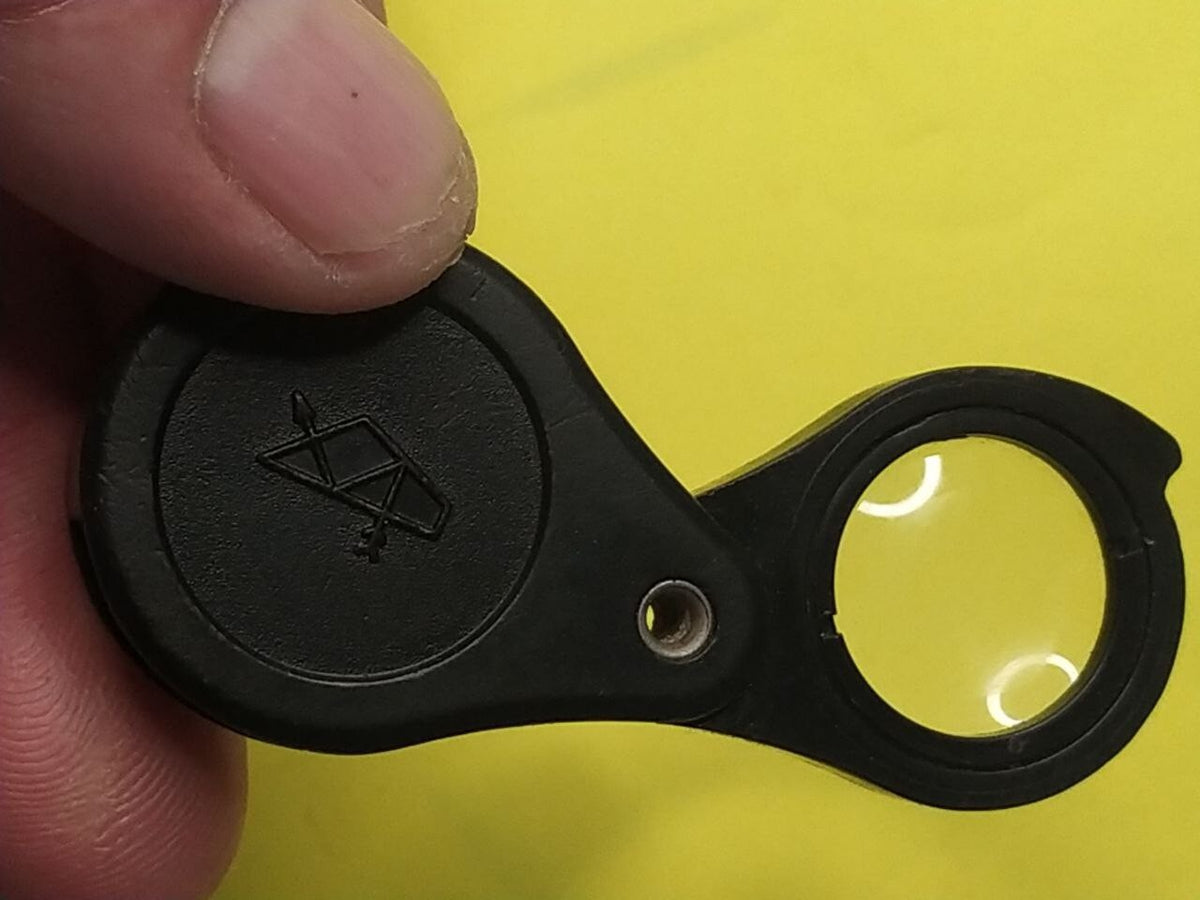 Made in USSR magnifier with original factory logo on the cover – detail 7