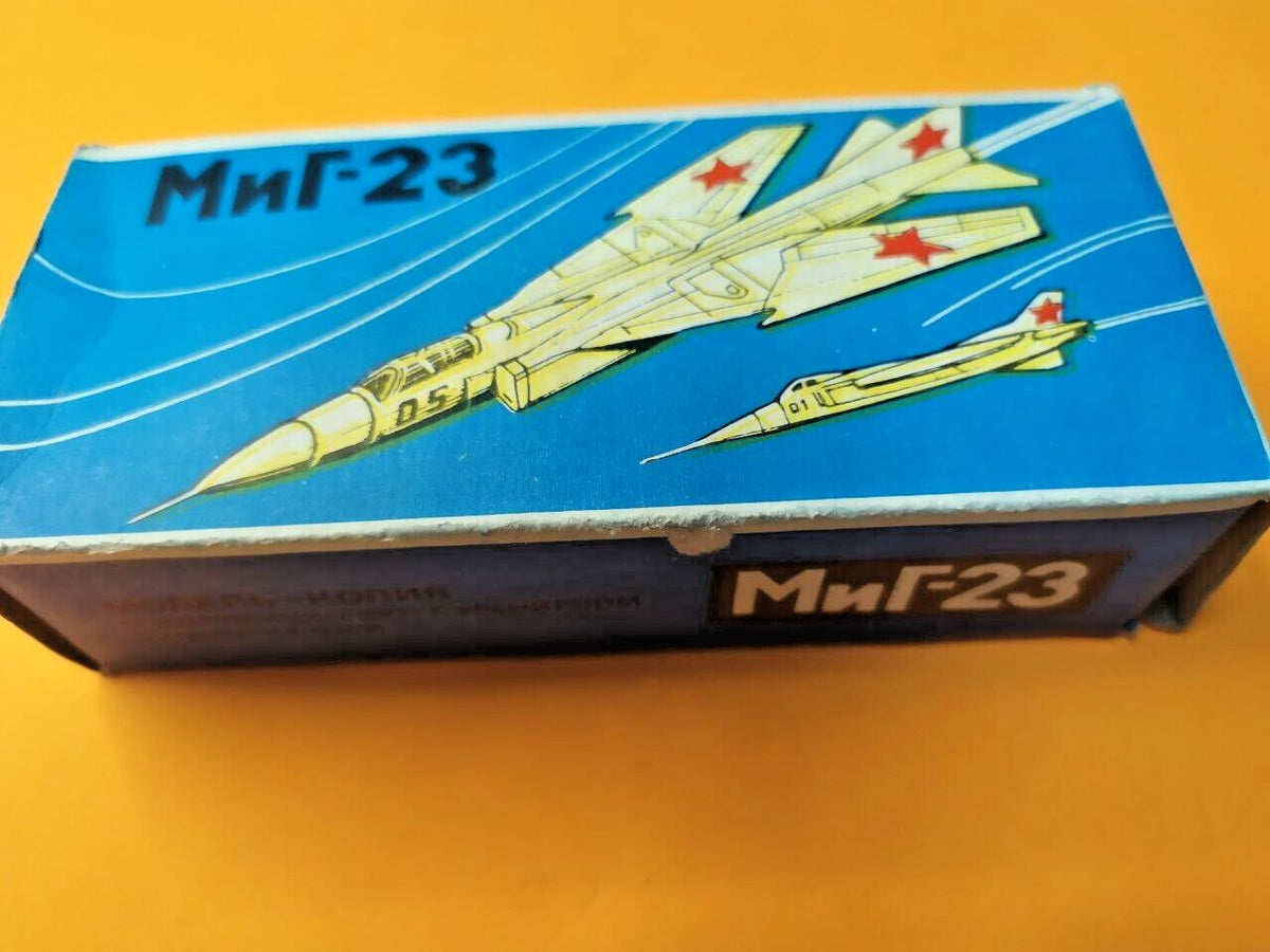 MiG-23 Flogger model with red star decals and tactical number 05 – detail 8
