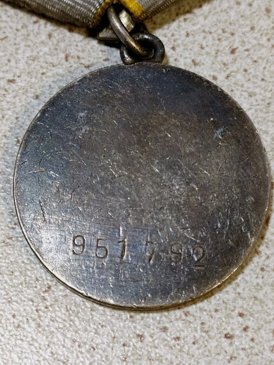 Original Soviet medal for military merit, close-up of the silver finish – detail 7