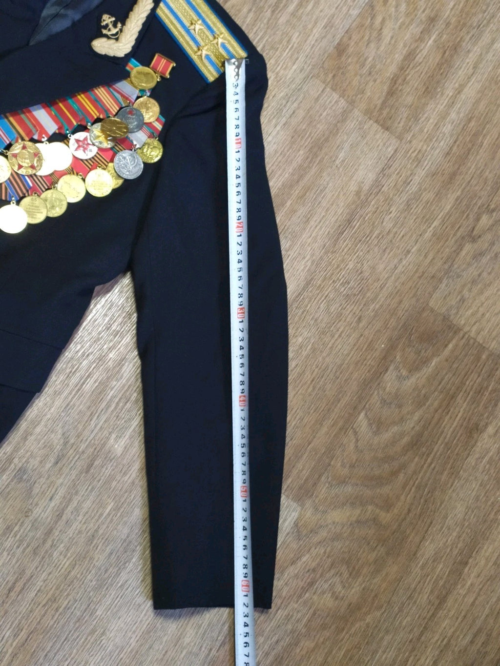Multi-row medal bar and breast badges on the Soviet naval tunic – detail 10