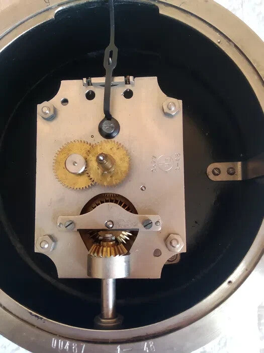 Vintage Soviet submarine clock mechanical movement, bottom wind model – detail 10