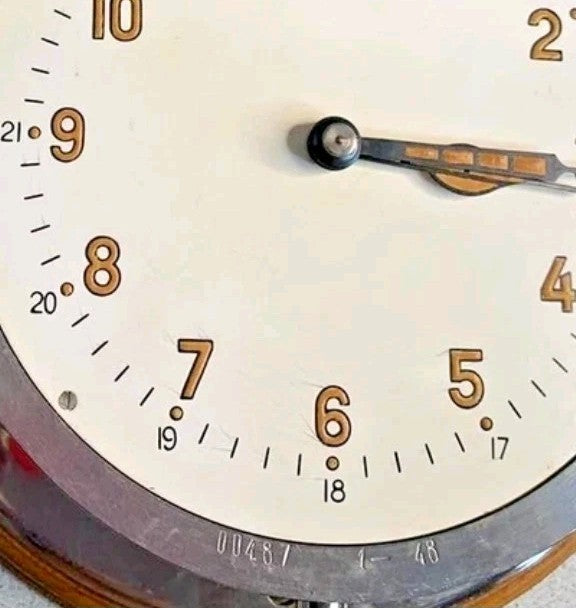 Vostok naval ship clock dial with original hands and red seconds hand – detail 14