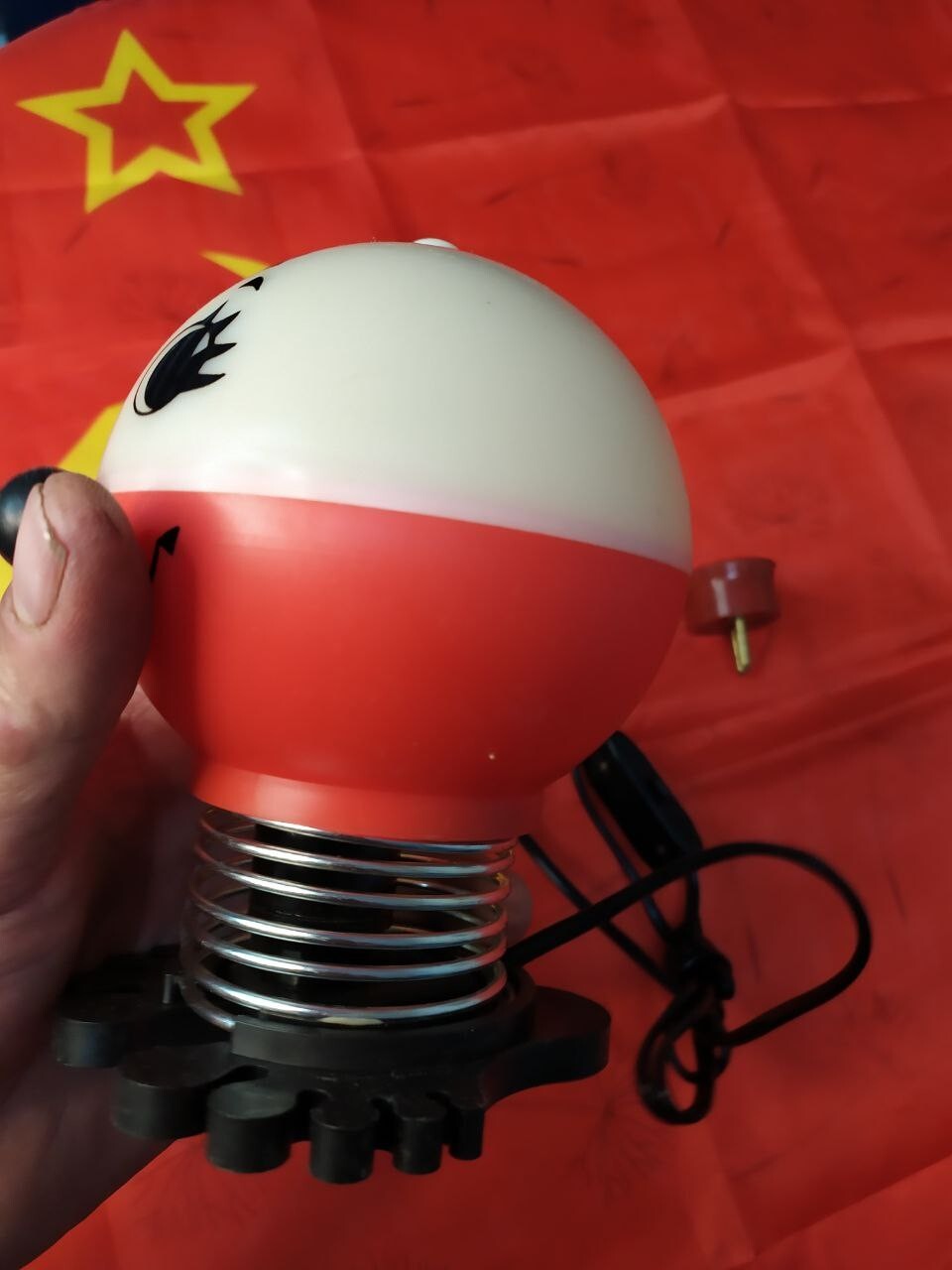 Vintage USSR Kolobok nightlight with hand-painted face and yellow dome – detail 11
