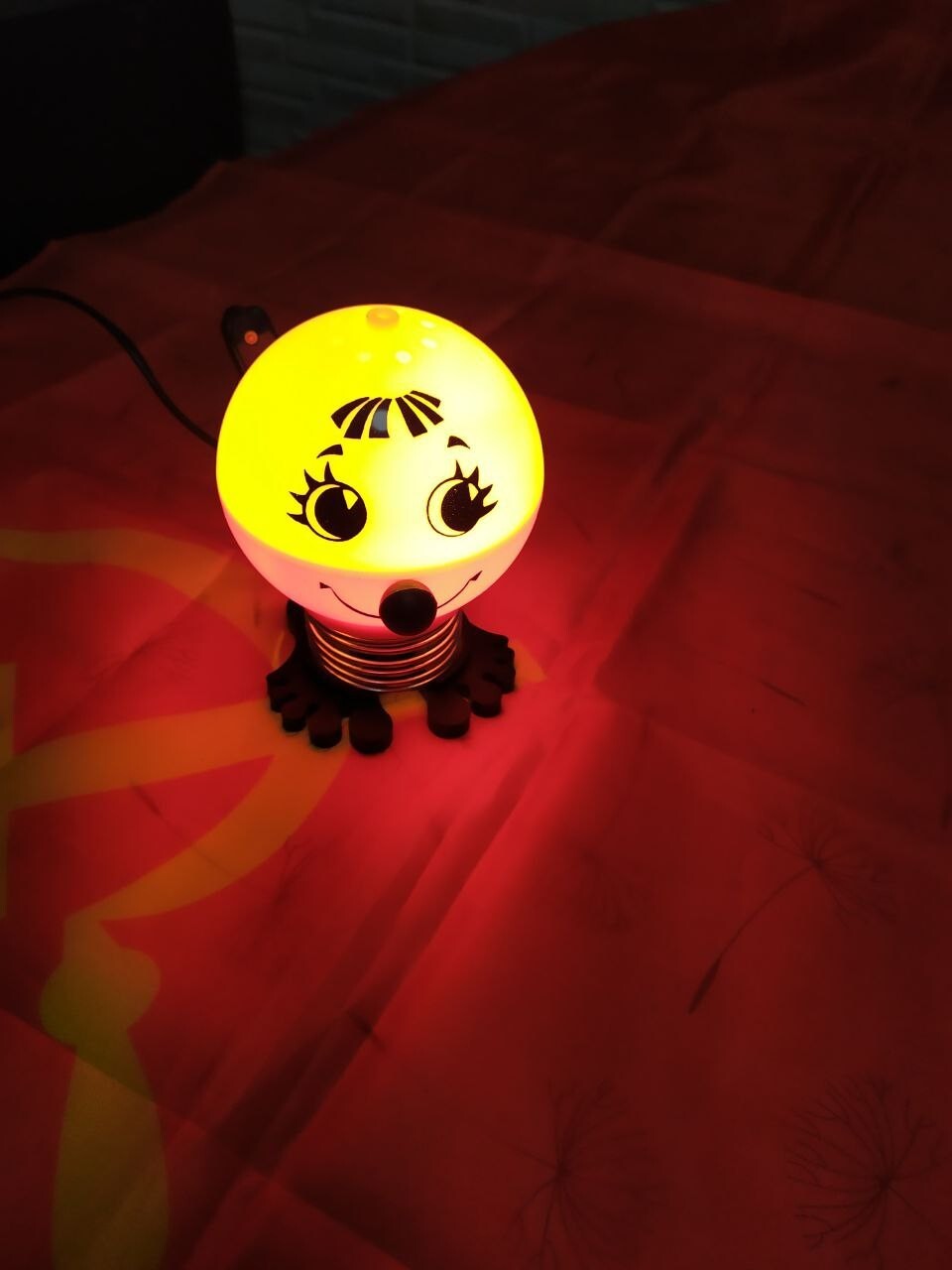 Vintage USSR Kolobok nightlight with hand-painted face and yellow dome – detail 17
