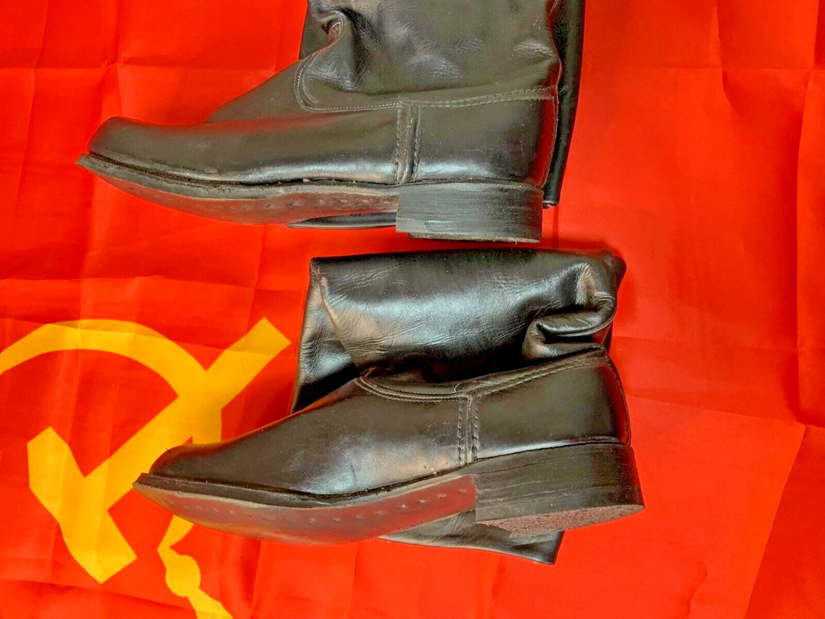 Vintage leather boots for men with light leather lining and factory ink stamps – detail 15