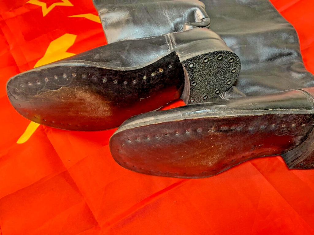 Chrome leather sapogi leather sole with wooden pegs and metal nails