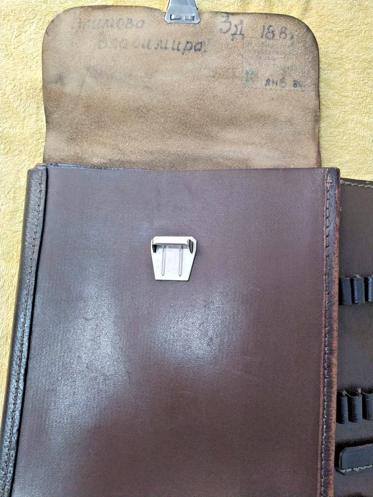 Soviet army field tablet interior with transparent plastic map sleeve – detail 11