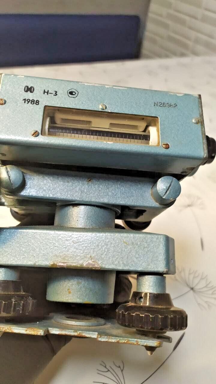 Serial number 28962 and Soviet quality mark on the N-3 level – detail 13