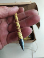 Start pencils with yellow and brown spiral stripes – detail 9