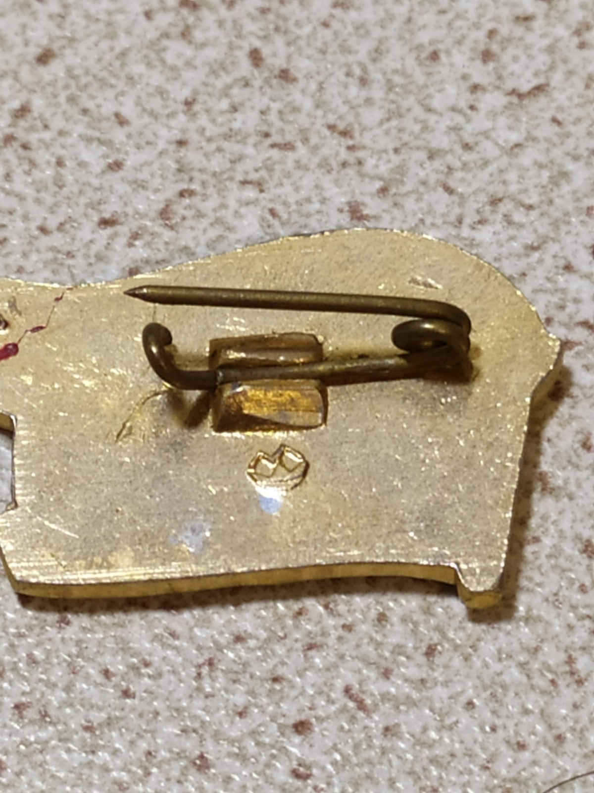 USSR festival pin badge for Ukrainian SSR amateur art, front view – detail 5