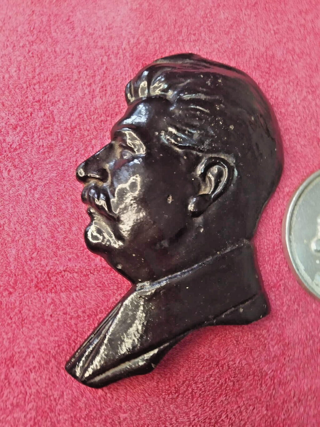 Measuring the Stalin and Lenin Soviet wall plaques