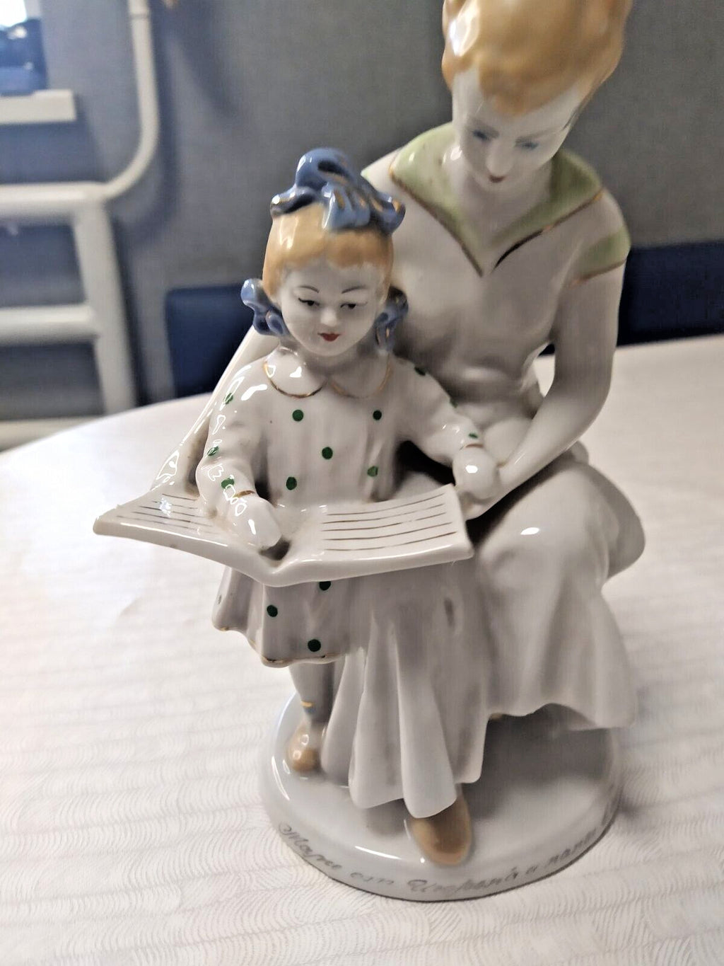 Vintage USSR porcelain statuette from Polonne, Ukraine – detail 8