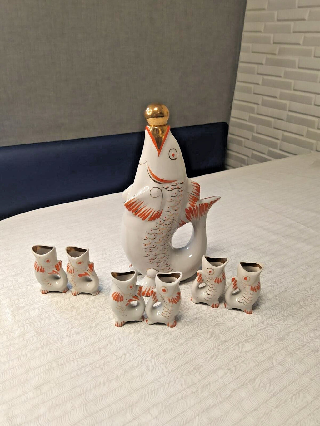Six small Soviet fish shot glasses in orange and gold – detail 6