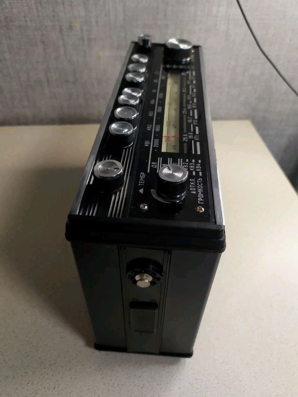 Original user manual and circuit diagram for the Soviet vintage radio – detail 12