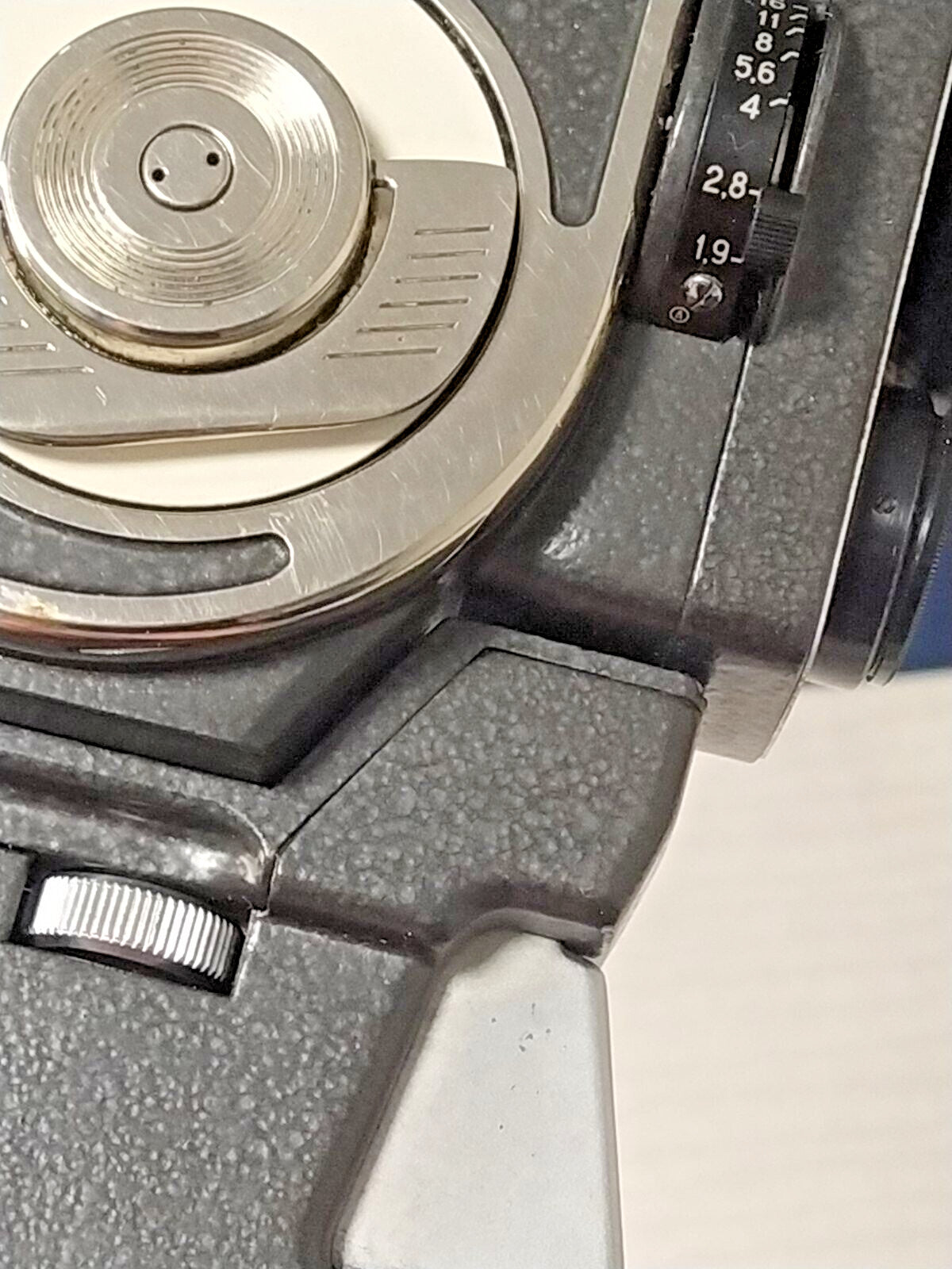 Quarz 8mm cine camera Meteor-8M zoom lens 1.8 / 9-38mm – detail 14