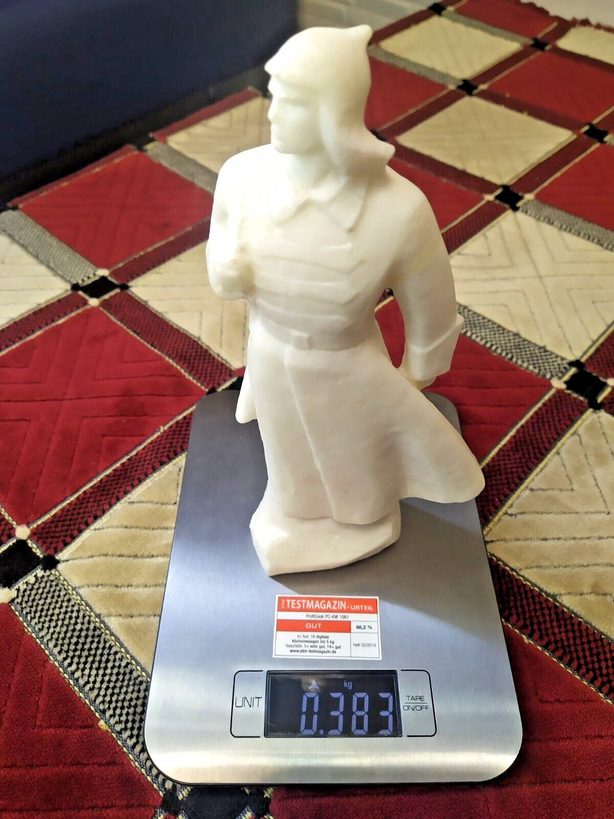 Vintage Soviet soldier statuette with rifle slung over the back – detail 14