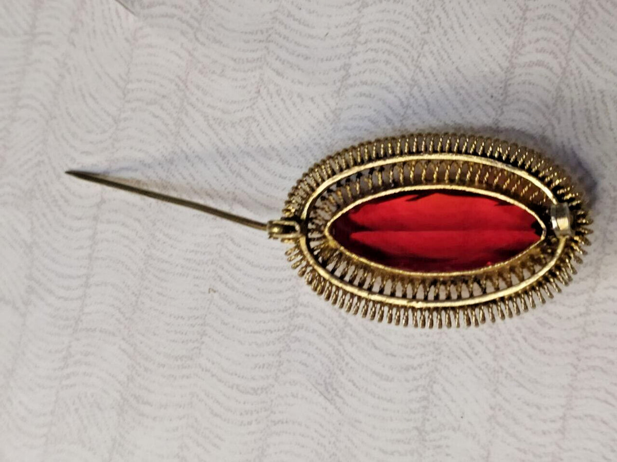 Vintage Soviet jewelry brooch with filigree wire frame – detail 17
