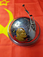 Soviet space memorabilia: 1970 Lenin centenary desk souvenir with chrome globe and rocket