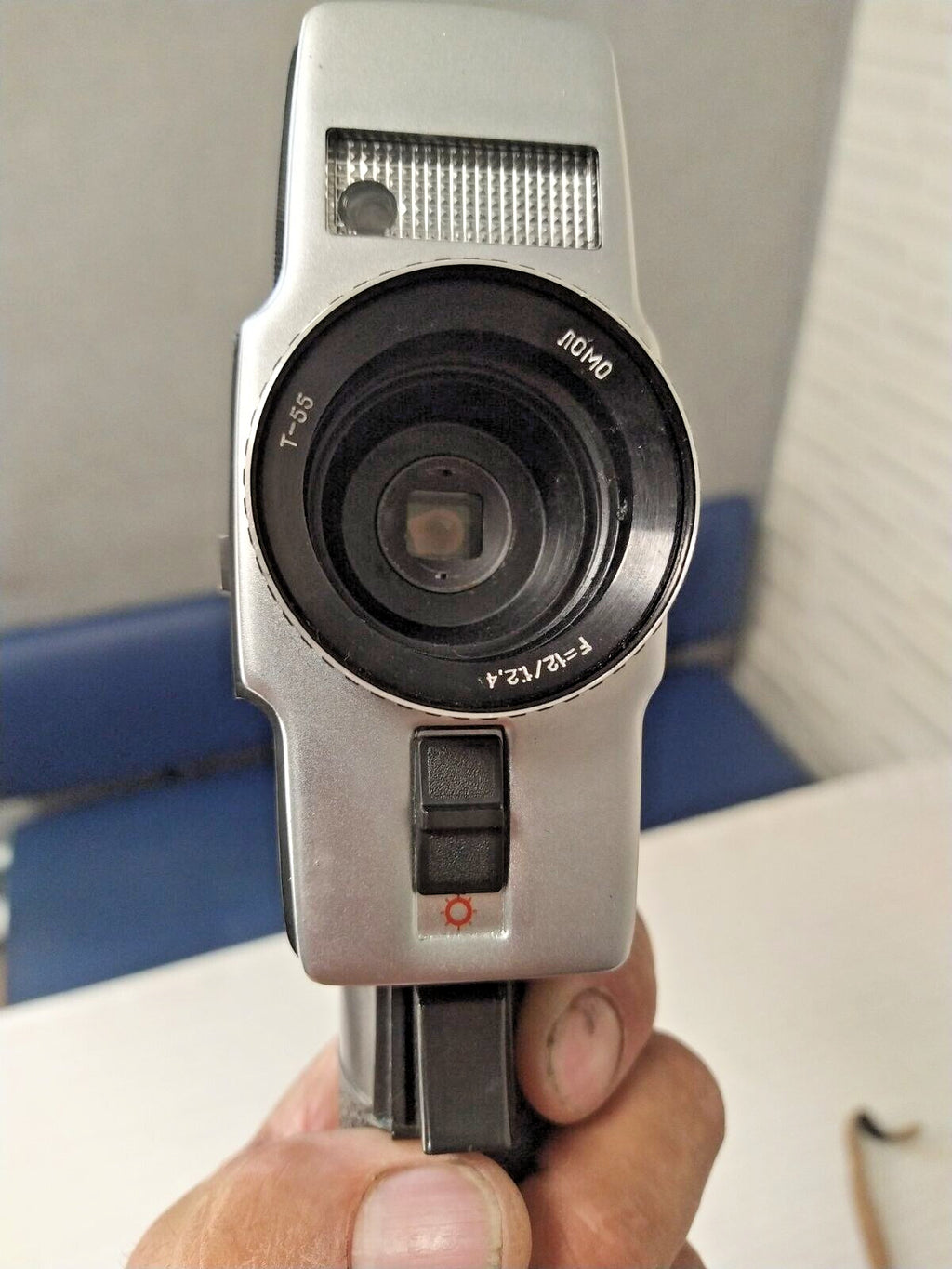 Vintage Soviet cine camera with original manual in Russian – detail 15