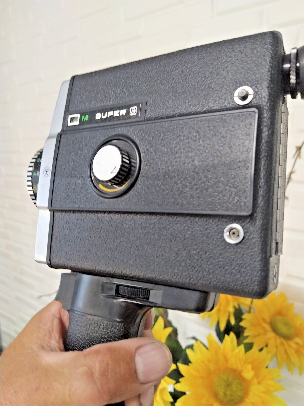 Super 8 film cassette included with the Aurora-219 camera – detail 19