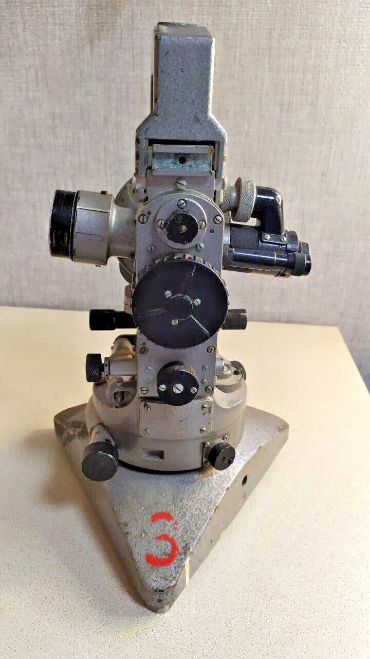 USSR theodolite T2 side view showing adjustment knobs – detail 8
