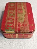 Inside of the 1966 CPSU congress souvenir box with original hinge – detail 6